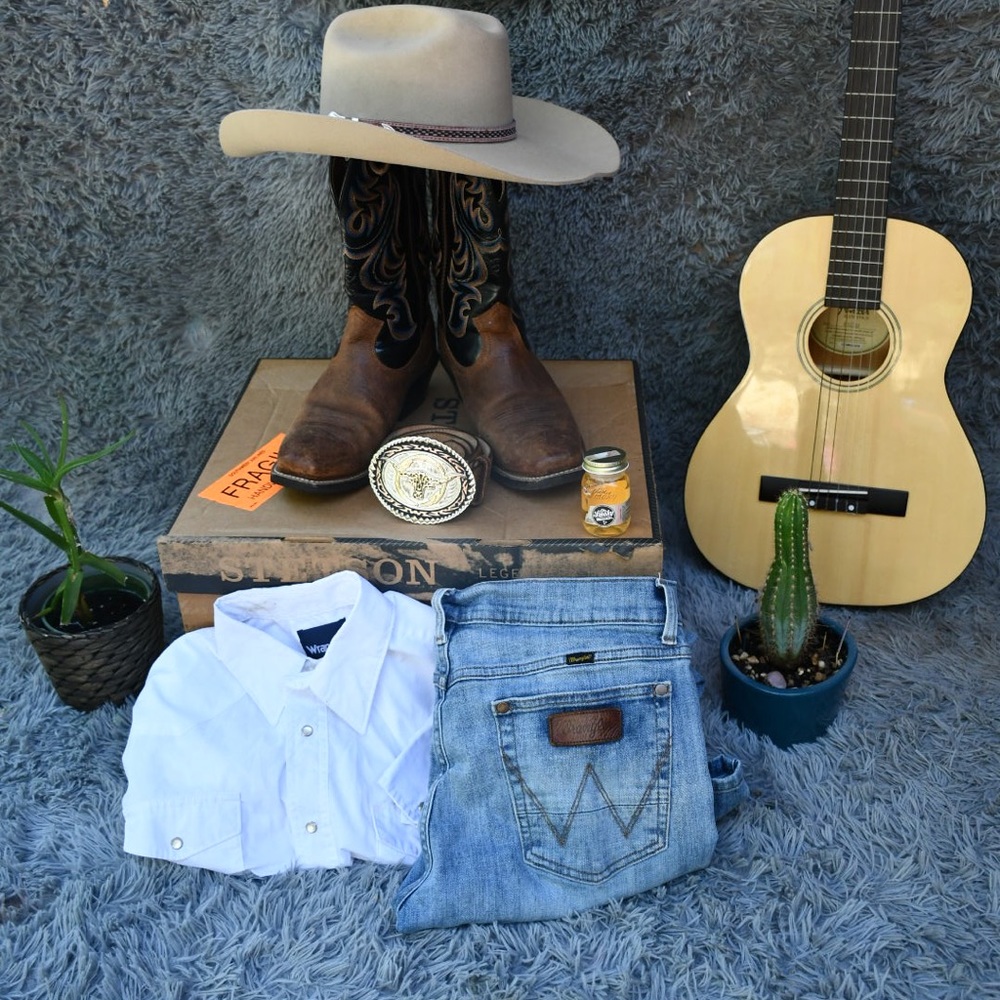 Western Bundle - Picture 4 of 7